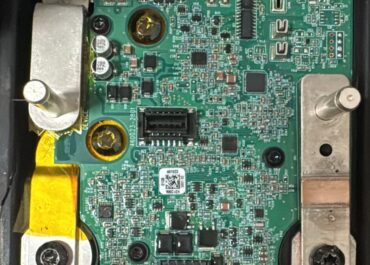 porsche-taycan-lifepo4-12v-1